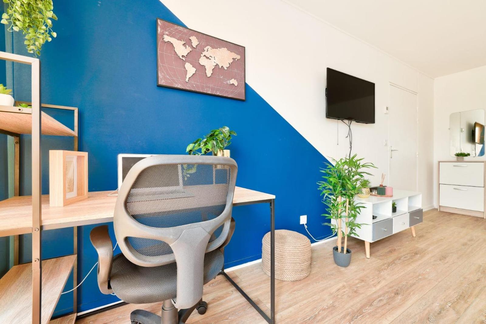 Le Cosy Yellow Appartement Lumineux A 5 Min De La Gare D'Evry Avec Parking Gratuit Courcouronnes Exterior foto